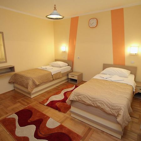 Hotel Extra Lion Md Ni الغرفة الصورة