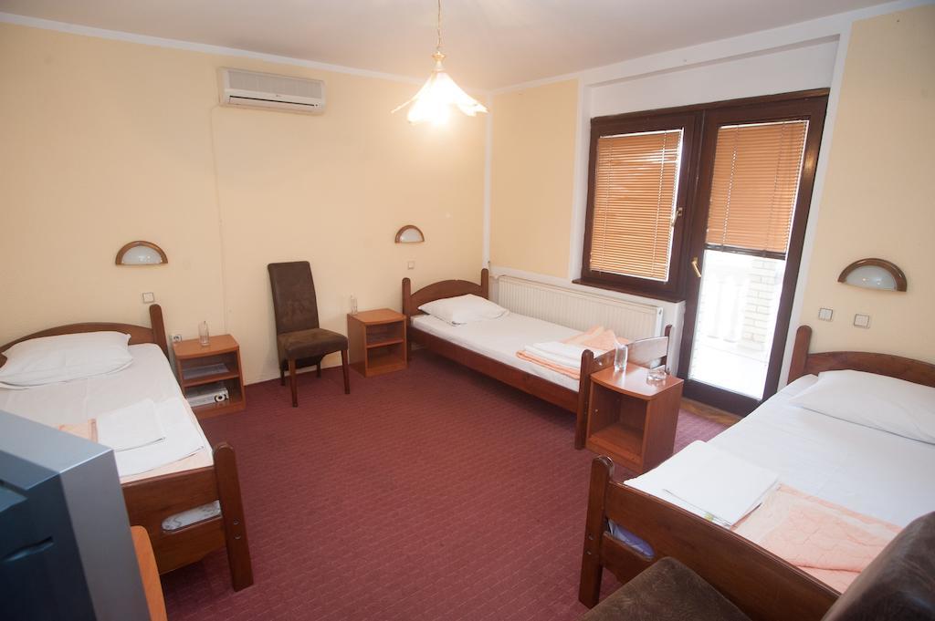 Hotel Extra Lion Md Ni الغرفة الصورة