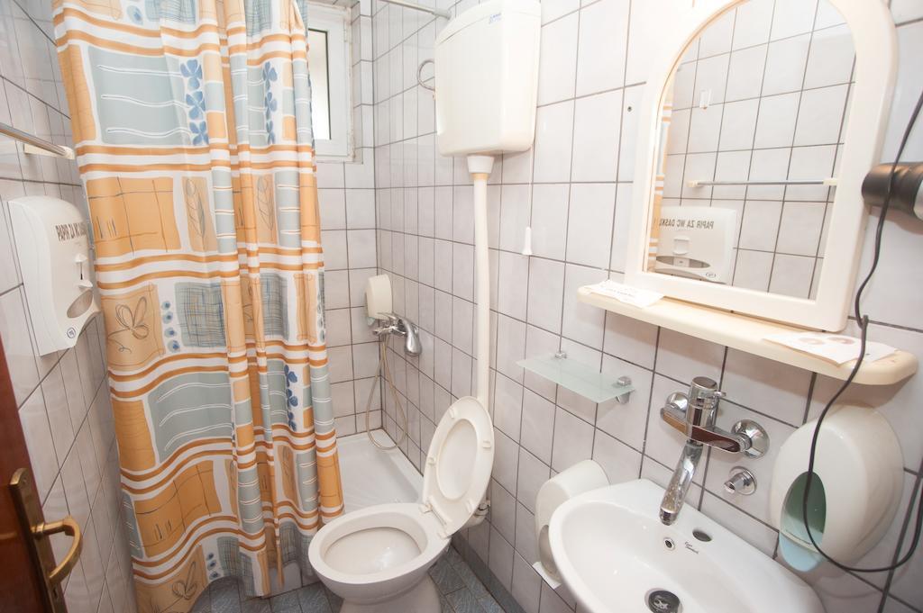 Hotel Extra Lion Md Ni المظهر الخارجي الصورة