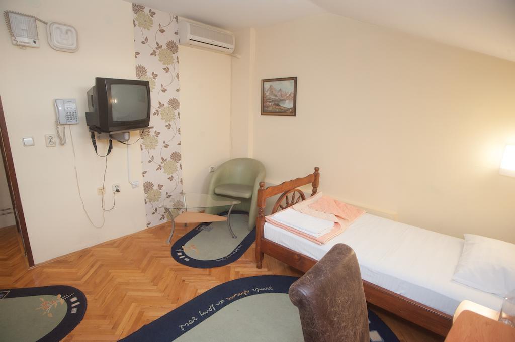 Hotel Extra Lion Md Ni الغرفة الصورة