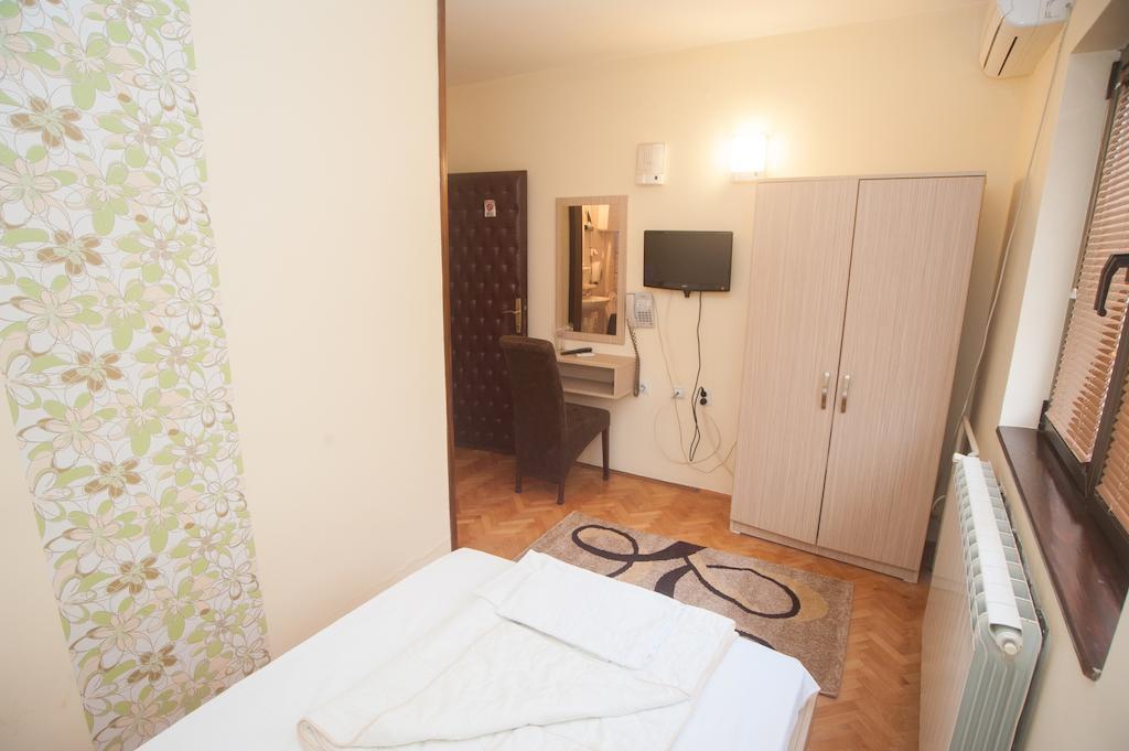 Hotel Extra Lion Md Ni الغرفة الصورة